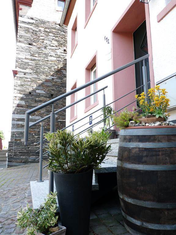 Ferienwohnung & Apartment Am Steinbrunnen Brauneberg Exterior photo